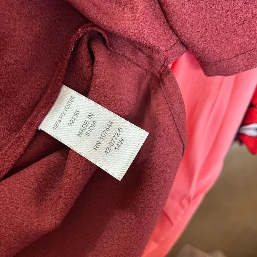 NWOT maroon 14 W tank top Jessica London side slit - Picture 4 of 7